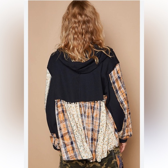 POL Mixed Fabric and Print Zip Up Hooded Top in Navy Medium Boho Bohemian Hippie - Picture 2 of 13